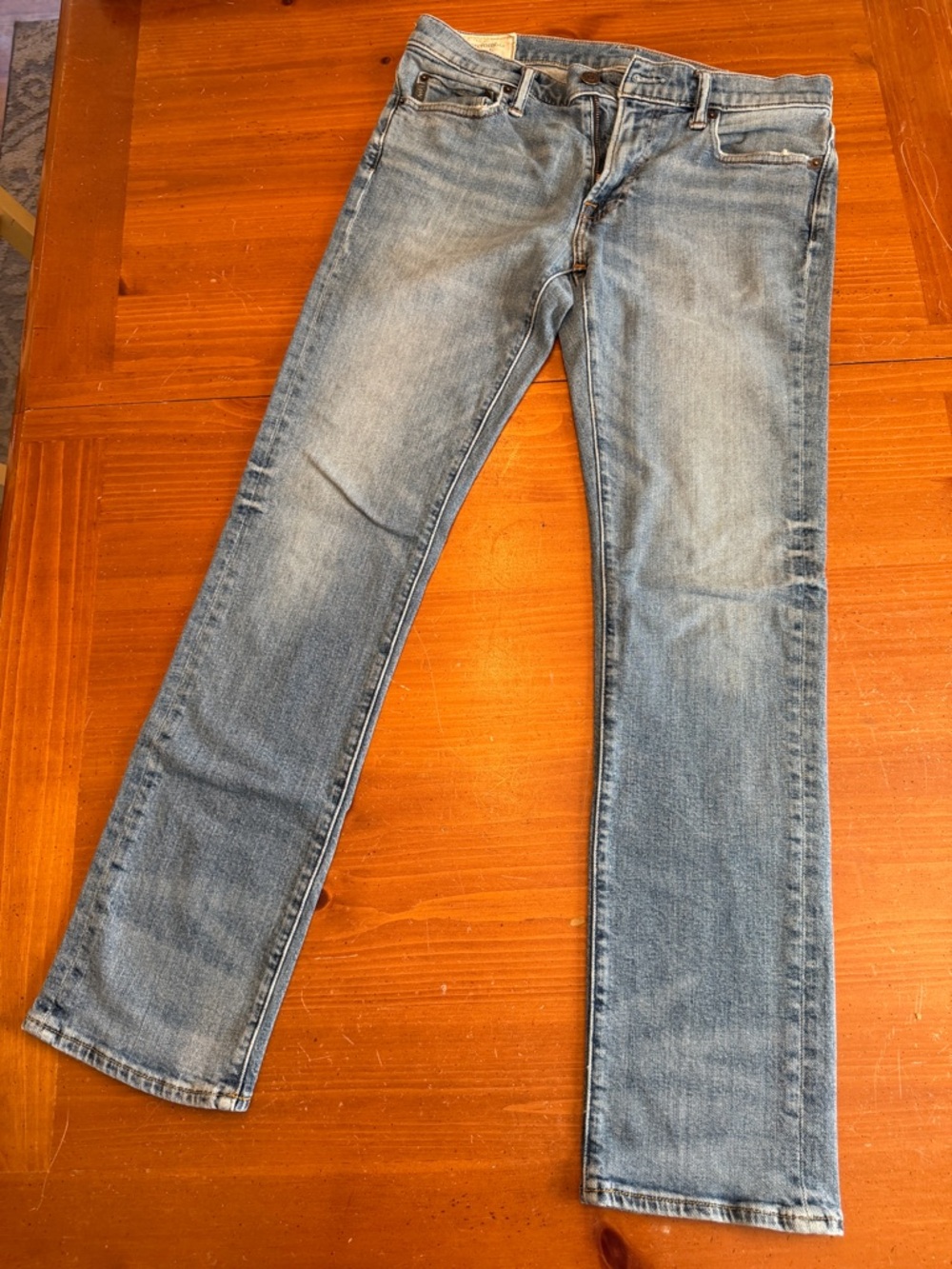 Abercrombie & Fitch Faded Light Blue Slim-Straight Jeans